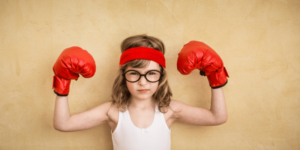 Resilienz ist die Basis für psychische Gesundheit und hilft Kindern, Rückschläge besser zu verkraften. In einer Welt voller Herausforderungen profitieren sie von einer starken inneren Widerstandskraft.